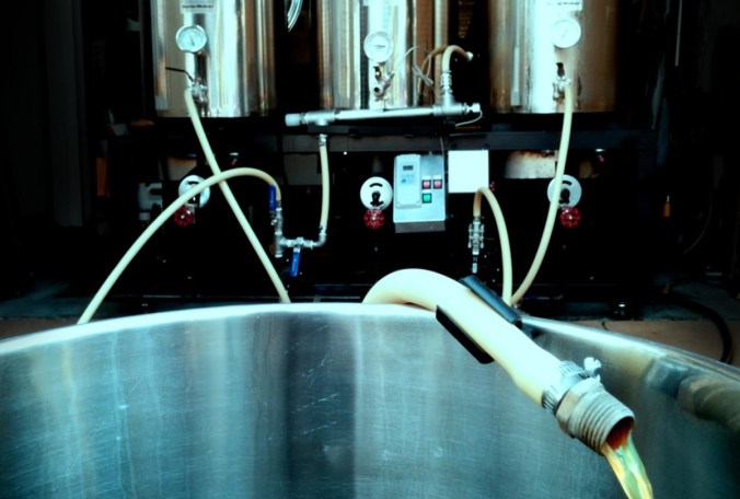 Homebrewing beer brewers